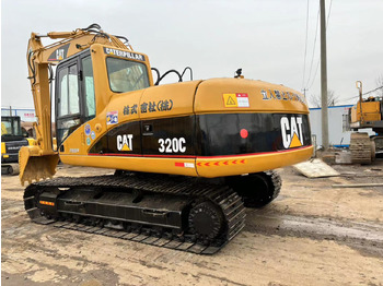 Гусеничный экскаватор CATERPILLAR 320C
