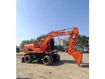 Колёсный экскаватор DOOSAN DH150W