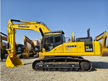 Гусеничный экскаватор KOMATSU PC300