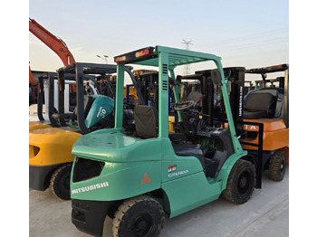 Дизельный погрузчик MITSUBISHI