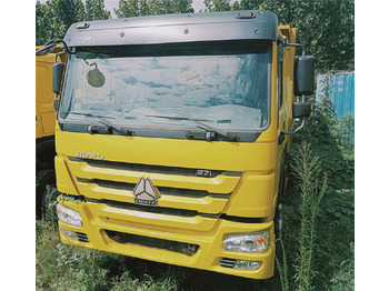 Самосвал SINOTRUK HOWO