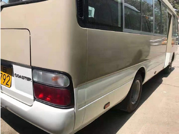 Пригородный автобус Toyota Coaster: фото 5