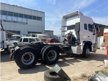 Тягач Howo 6x4: фото 4 Тягач Howo 6x4: фото 4