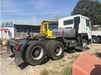 Тягач Howo 6x4: фото 5
