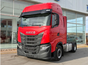 Тягач IVECO