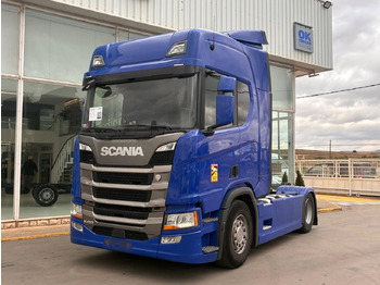 Тягач SCANIA R 450