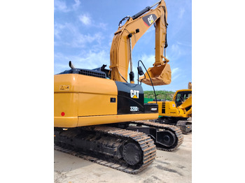 Гусеничный экскаватор CATERPILLAR 320D2