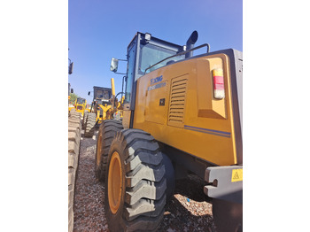 Грейдер XCMG GR1803