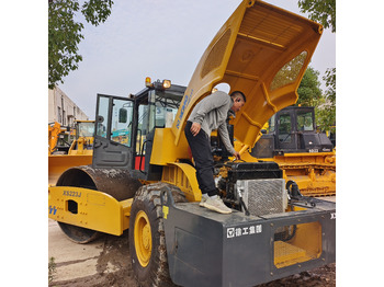 Дорожный каток XCMG XS223J