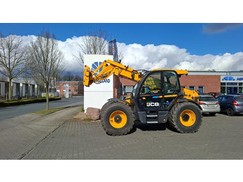 Телескопический погрузчик JCB