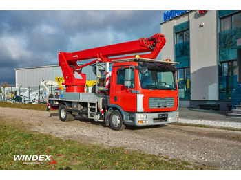 Грузовик с подъемником