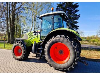 Трактор CLAAS Axion 810