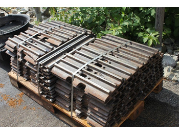 Гусеница CASE