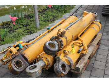 Гидравлический цилиндр LIEBHERR