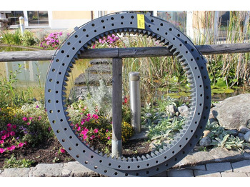 Поворотное кольцо LIEBHERR