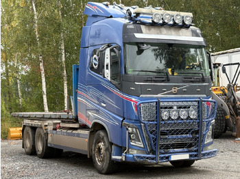 Грузовик бортовой/ Платформа VOLVO FH16