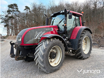 Трактор VALTRA T202