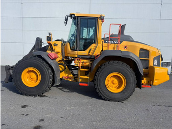 Колёсный погрузчик VOLVO L110H