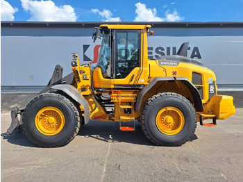 Колёсный погрузчик VOLVO L90H