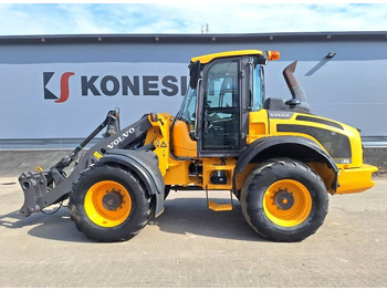Колёсный погрузчик VOLVO L45