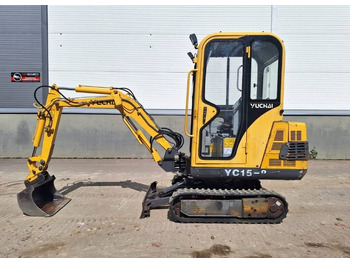 Мини-экскаватор