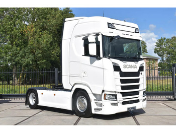 Тягач SCANIA S 450