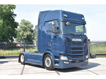 Тягач SCANIA S 450