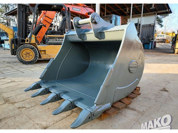 Навесное оборудование STRICKLAND