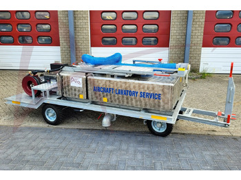 Машина для обслуживания туалетных отсеков