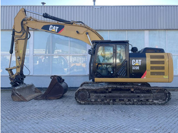 Гусеничный экскаватор CATERPILLAR 320EL