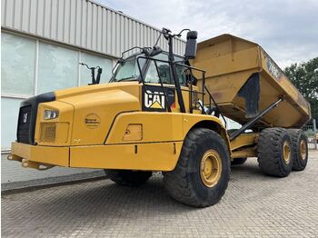 Сочленённый самосвал CATERPILLAR 745