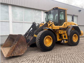 Колёсный погрузчик VOLVO L60