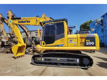 Гусеничный экскаватор KOMATSU PC200-6