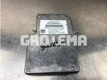 Кабина и интерьер JOHN DEERE