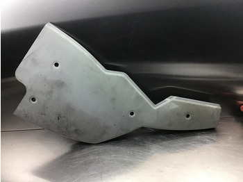 Кабина и интерьер LIEBHERR