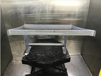 Кабина и интерьер Liebherr Acces Left: фото 3