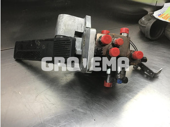 Педаль LIEBHERR