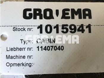 Кабина и интерьер LIEBHERR