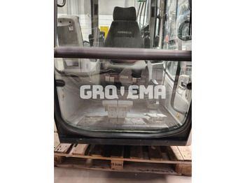 Кабина и интерьер LIEBHERR