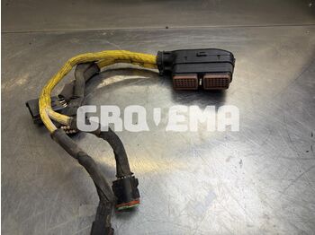 : фото в шапке страницы