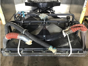 : фото в шапке страницы