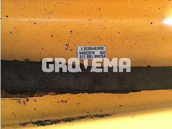 Бампер LIEBHERR