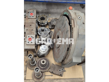 Гидравлический насос LIEBHERR