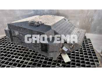 Кабина и интерьер LIEBHERR