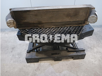 Интеркулер LIEBHERR