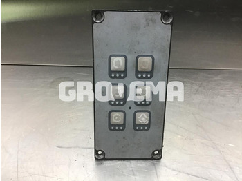 Приборная панель LIEBHERR