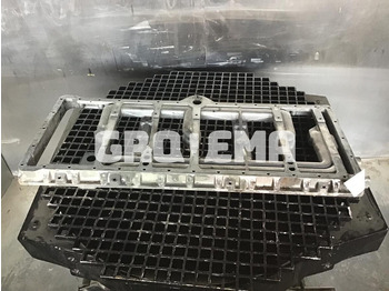 Кабина и интерьер LIEBHERR