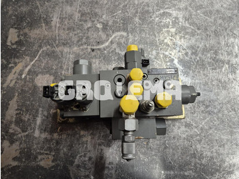 Кабина и интерьер LIEBHERR