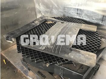 Кабина и интерьер LIEBHERR