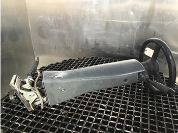 : фото в шапке страницы